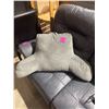 Image 1 : Cushion