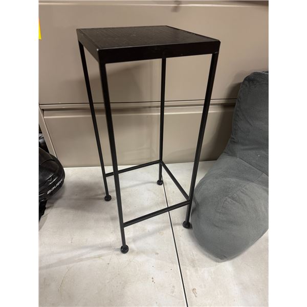 Plant stand
