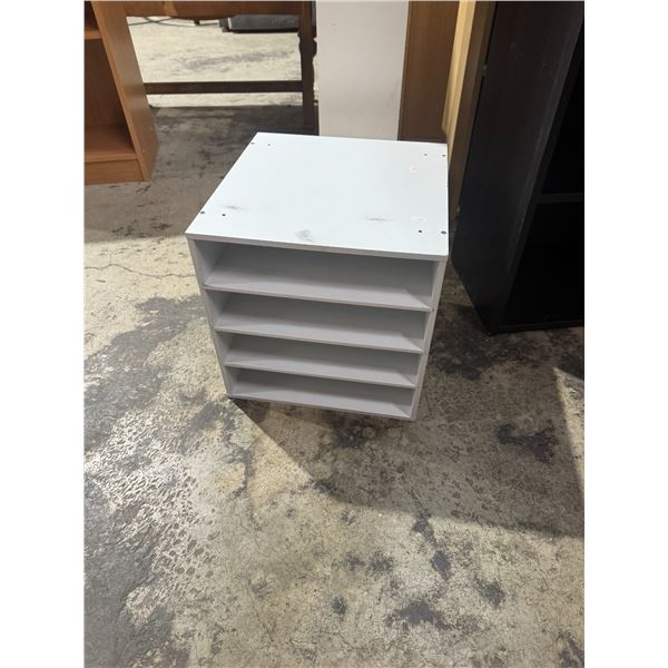 Shoe shelf 14 1/4" x 14 1/2" x 14 1/4" tall