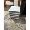 Image 1 : Shoe shelf 14 1/4" x 14 1/2" x 14 1/4" tall