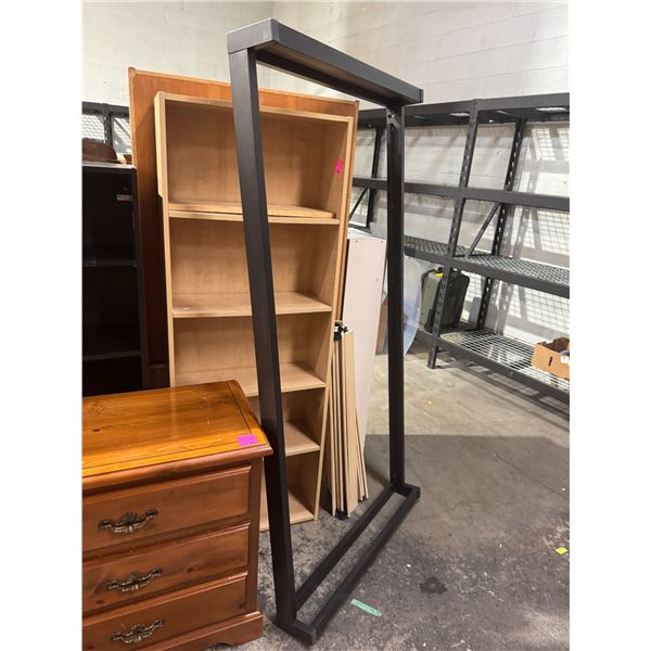 Single bedframe with slats