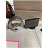 Image 1 : Bose and JBL speakers , no power cords
