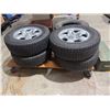 Image 1 : Tires P2 25/70R16