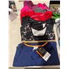Image 1 : Scrubs two XL one nwt 3xl