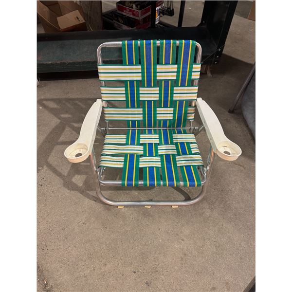 Folding beach chair