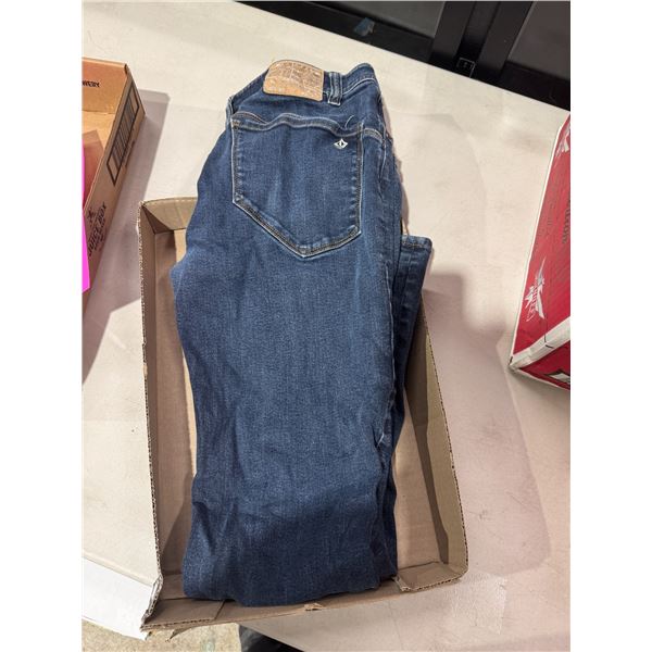 Volcom jeans size 32