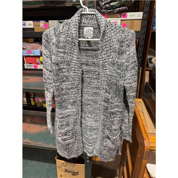 Medium knit sweater