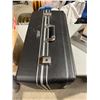 Image 2 : Rolling  case