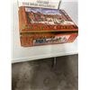 Image 1 : Wet German large biscuit tin