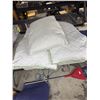 Image 1 : Three pillows