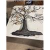 Image 2 : Decor  tree