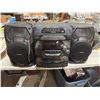 Image 1 : Panasonic stereo five CD changer SA – AK17
