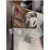 Image 1 : Spring baking pan, beaters meat thermometer and other kitchen items
