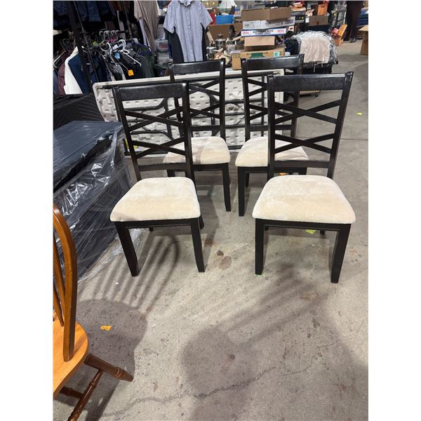 4 Chairs