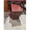 Image 1 : Side table with magazine holder