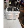 Image 1 : Betty Crocker toaster