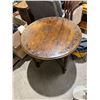 Image 3 : Antique barley twist table