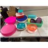 Image 1 : Tupperware