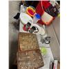 Image 1 : Kitchen lot