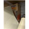 Image 8 : Contents of locker GT39 6x6