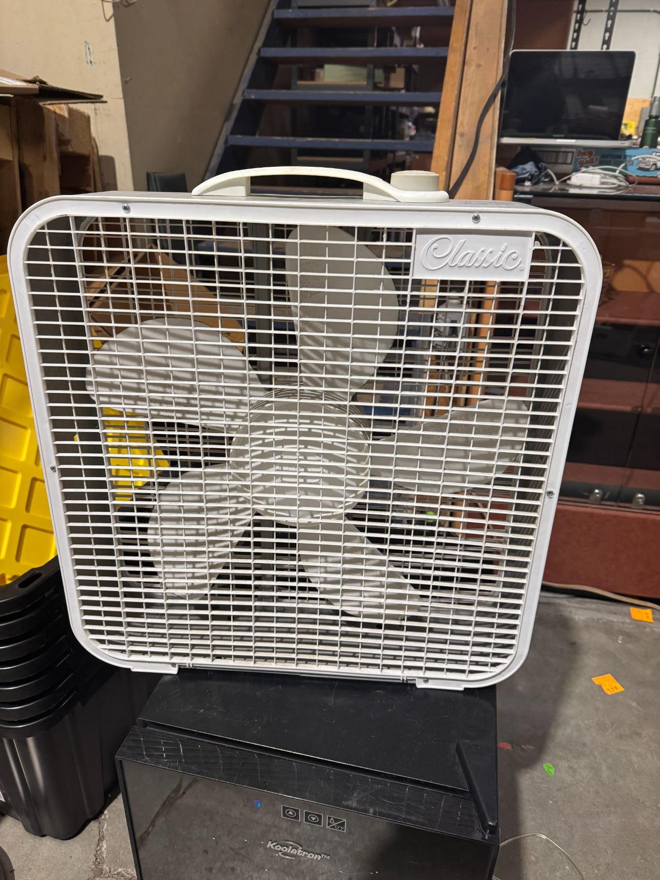 Classic box fan