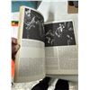 Image 3 : Elvis book