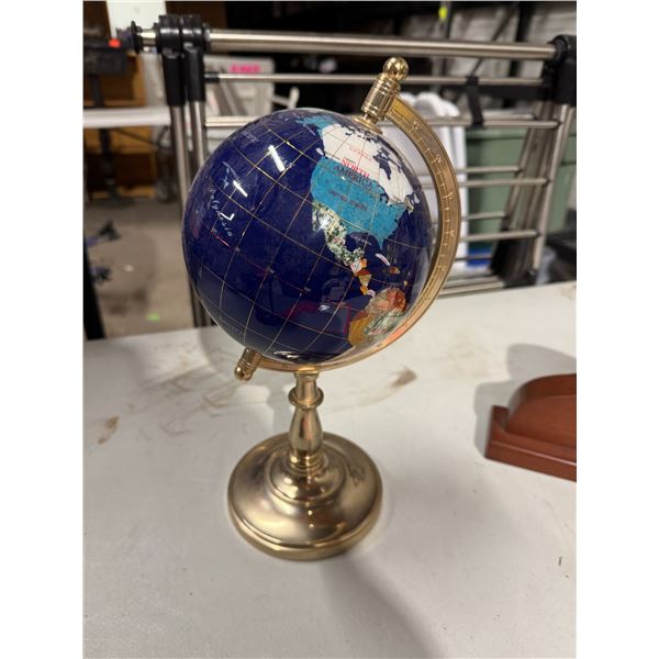Globe