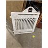 Image 1 : Fisher price gate