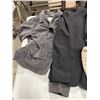 Image 4 : Assorted size pants, etc.