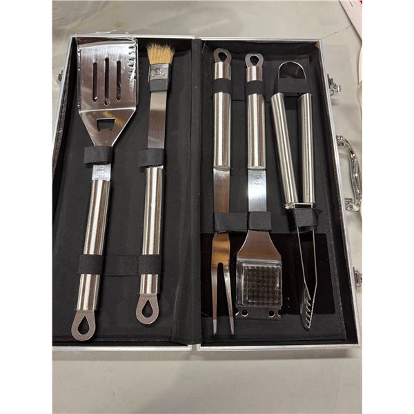Bbq utensils