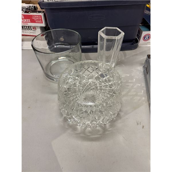 Crystal bowl and signed vase