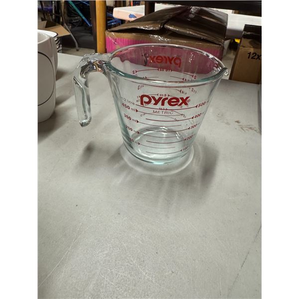 Pyrex measuring cup