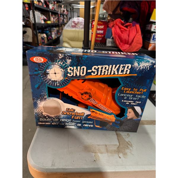 Sno striker