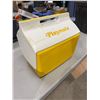 Image 1 : Igloo cooler