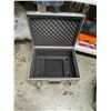 Image 2 : Storage case