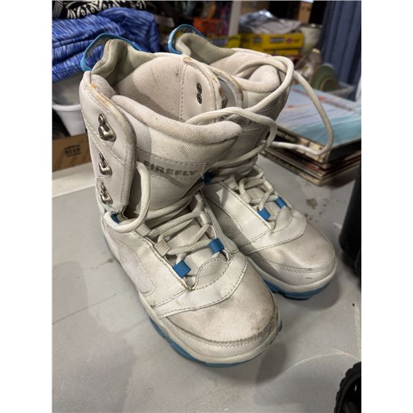 Firefly snowboard boots size 5.5