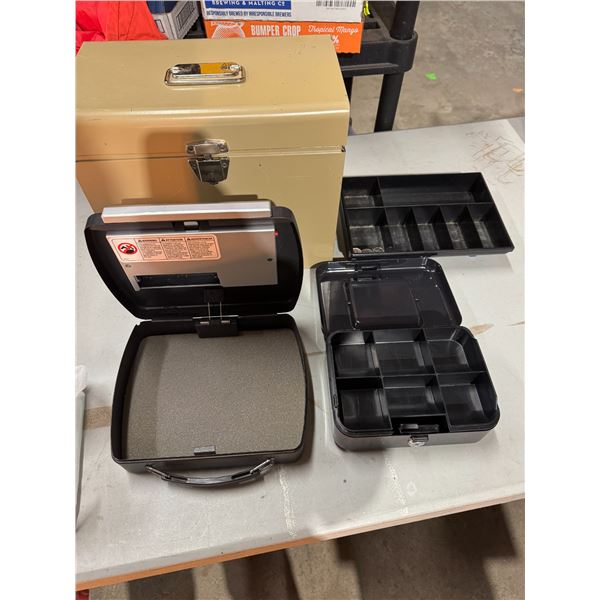 Assorted cases and money trays