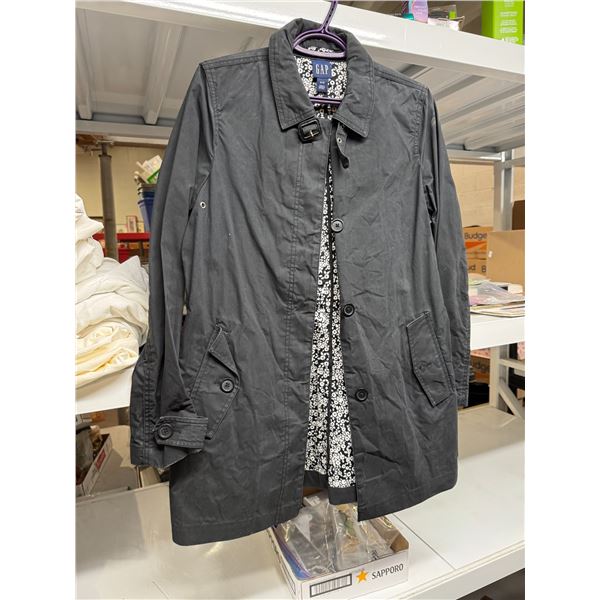 Gap medium jacket