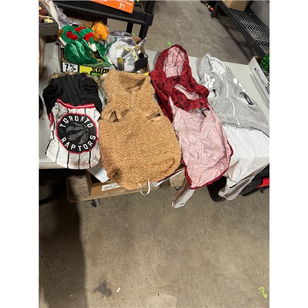 Assorted size pet clothing