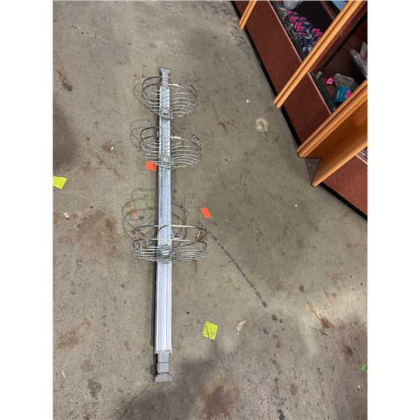 Extendable shower caddy