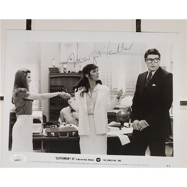 Margot Kidder. Lois Lane on Superman.  8x10 Signed Photo. Global Authentics COA.