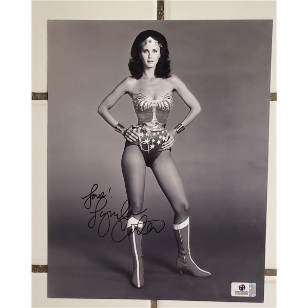 Lynda Carter.  Wonder Woman. 8x10 Signed Photo. Global Authentics COA.