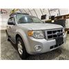 Image 8 : B6 -- 2008 FORD ESCAPE XLT, SILVER, 253741 KMS, FOUR WHEEL DRIVE