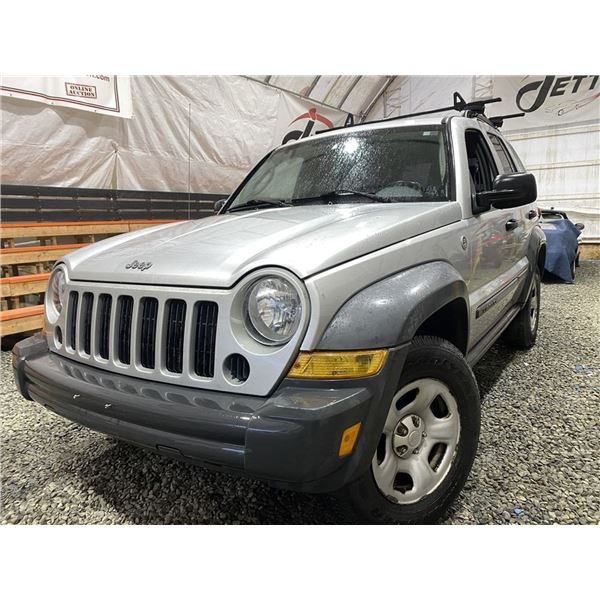 A12H -- 2006 JEEP LIBERTY, GREY, 129402 MILES, 4X4