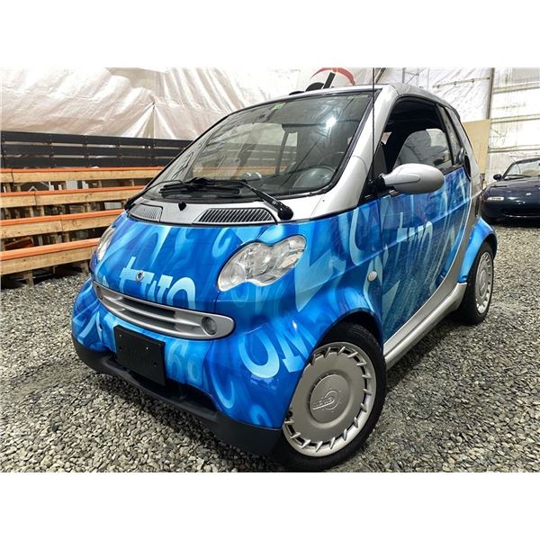 A12L -- 2005 SMART FORTWO CONVERTIBLE, AUTO-MANUAL TRANSMISSION, BLUE, 295966 KMS, REAR WHEEL DRIVE