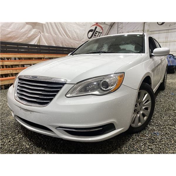 A12U -- 2014 CHRYSLER 200, WHITE, 132741 KMS, FRONT WHEEL DRIVE