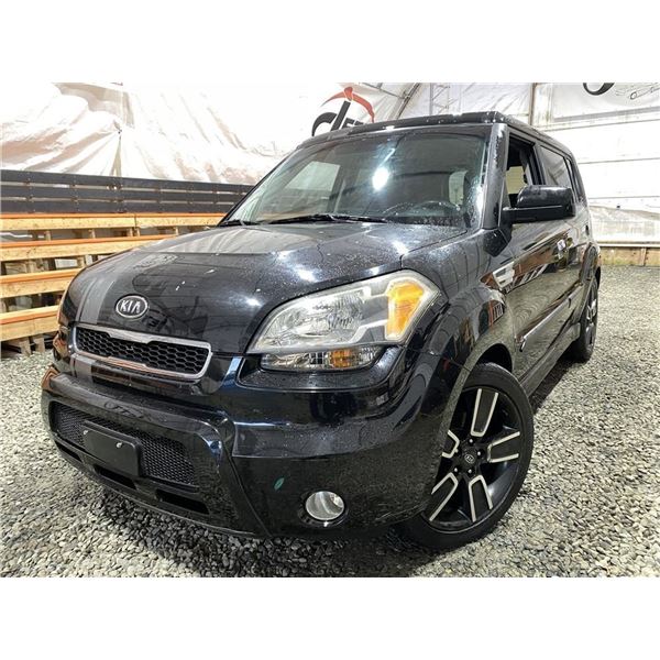 A12Y -- 2010 KIA SOUL, BLACK, 323636 KMS, FRONT WHEEL DRIVE