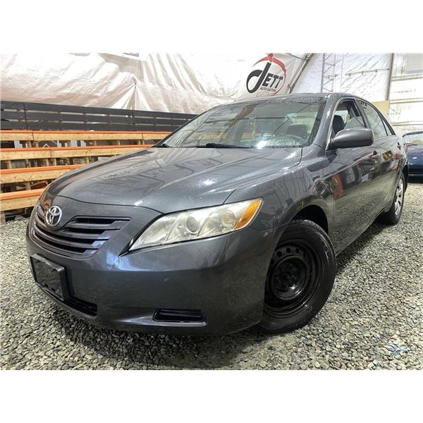 A12ZA -- 2009 TOYOTA CAMRY LE, GREY, 282337 KMS, FRONT WHEEL DRIVE