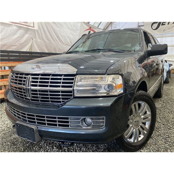 D5 -- 2009 LINCOLN NAVIGATOR, GREY, 280552 KMS, 4X4