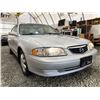 Image 8 : A8 -- 2002 MAZDA 626, SILVER, 230566 KMS, FRONT WHEEL DRIVE